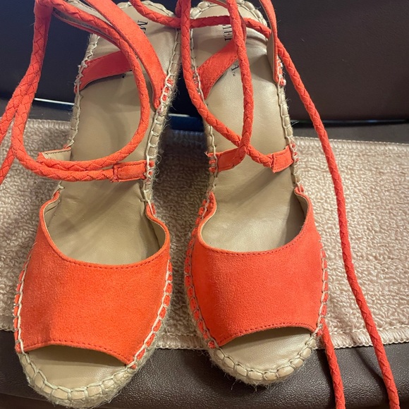 Merona size 7.5 wedges - Picture 3 of 11